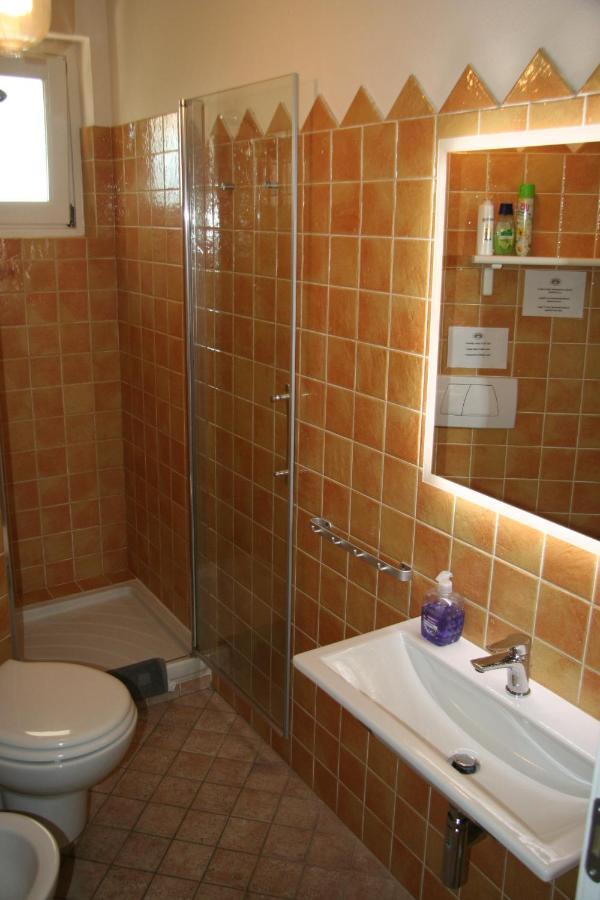 אקווי טרמה B&B Maggiora 131 מראה חיצוני תמונה