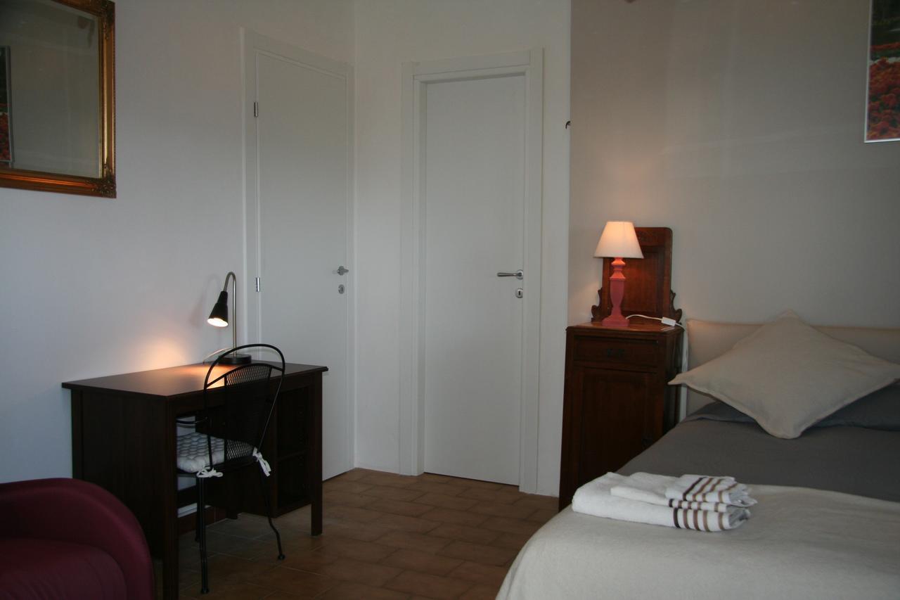 אקווי טרמה B&B Maggiora 131 מראה חיצוני תמונה